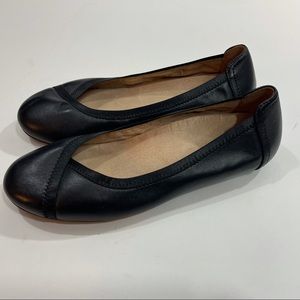 Vionic Caroll Black Leather Ballet Flats Size 8.5
